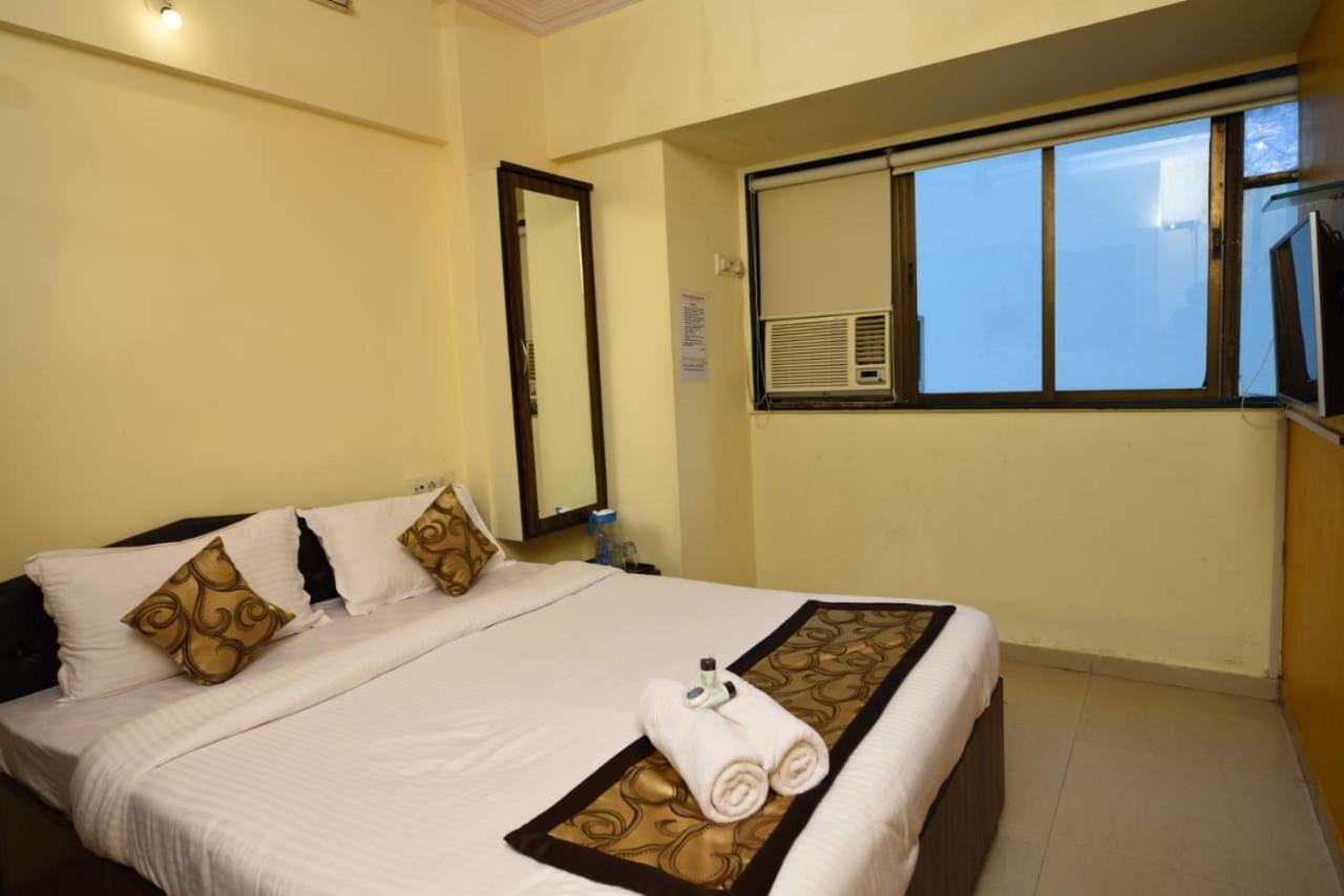 Lalsai Residency Andheri ムンバイ エクステリア 写真